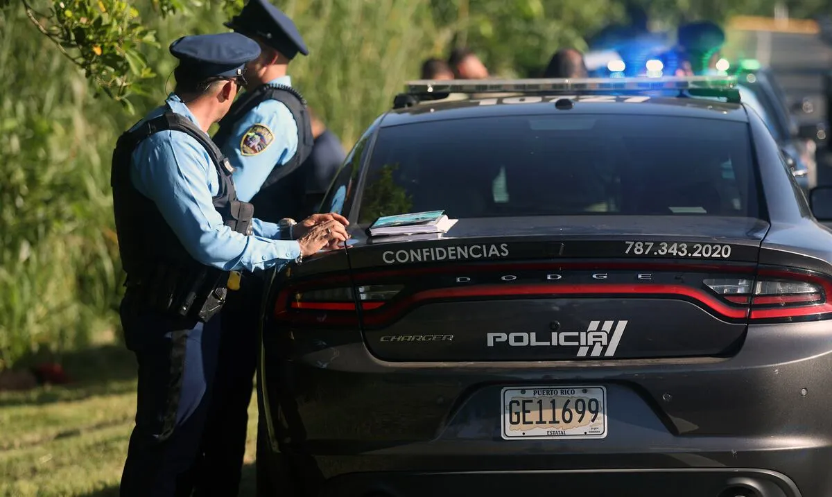 Ataque a escobazos contra un auto en Aguada termina con orden de arresto contra un joven de 20 años