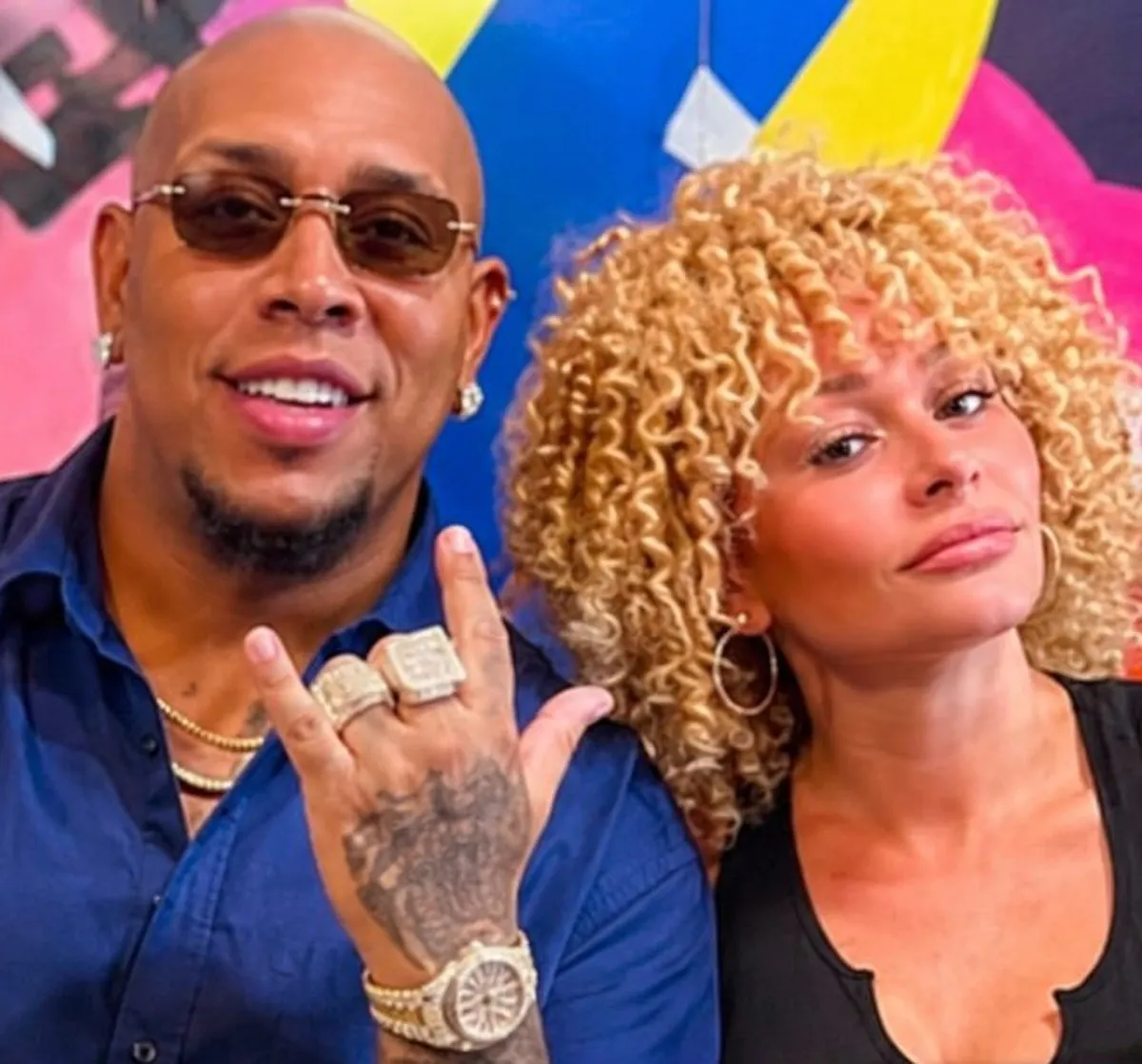 Bulín 47 y Angelique «La Burbu» encienden las redes con una foto juntos en Puerto Rico