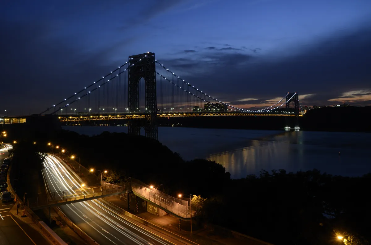Muere baleado un conductor en el nivel superior del puente George Washington; el tirador sigue prófugo
