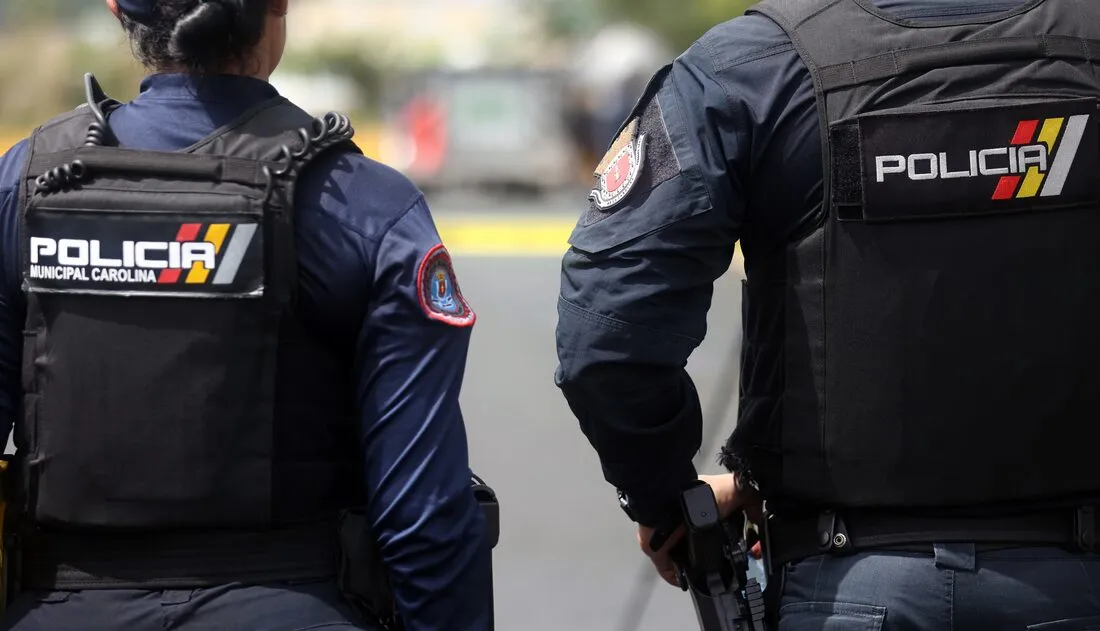Chalecos de la Policía de Puerto Rico, una de las agencias estatales que apoyó el operativo federal.