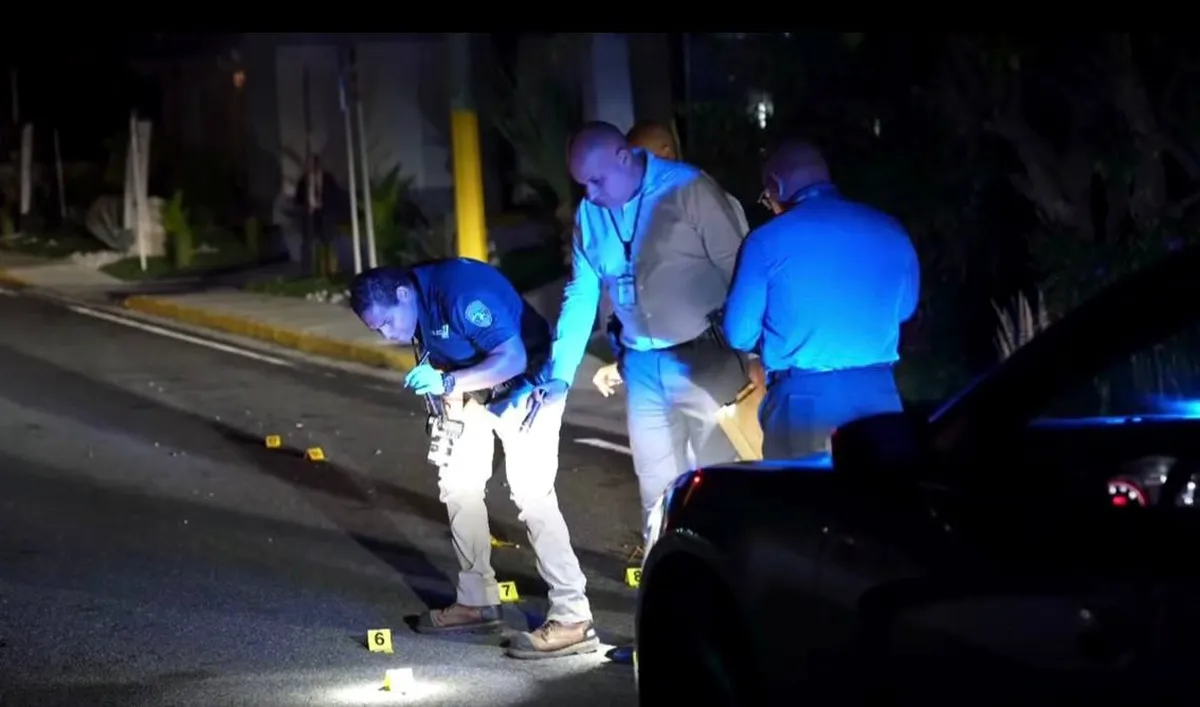 Encuentran el cuerpo baleado de un hombre bajo un puente de la avenida Kennedy, en Santurce