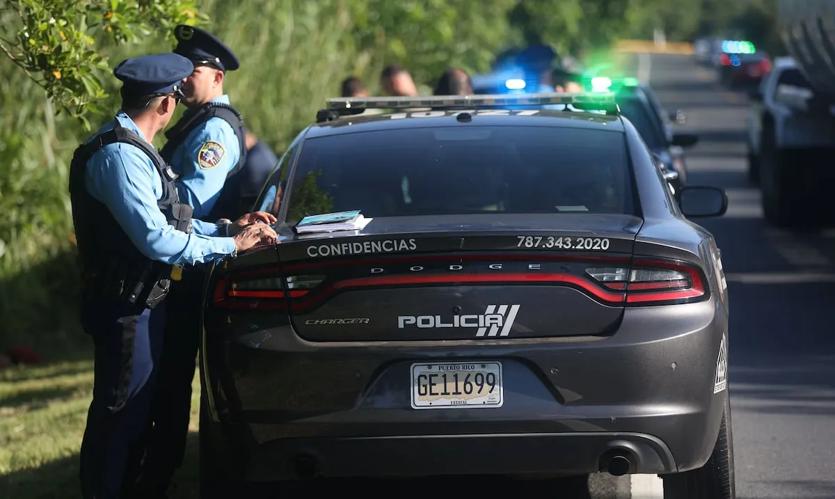 Hallan a un hombre muerto con una herida de bala en la carretera PR-679 de Dorado