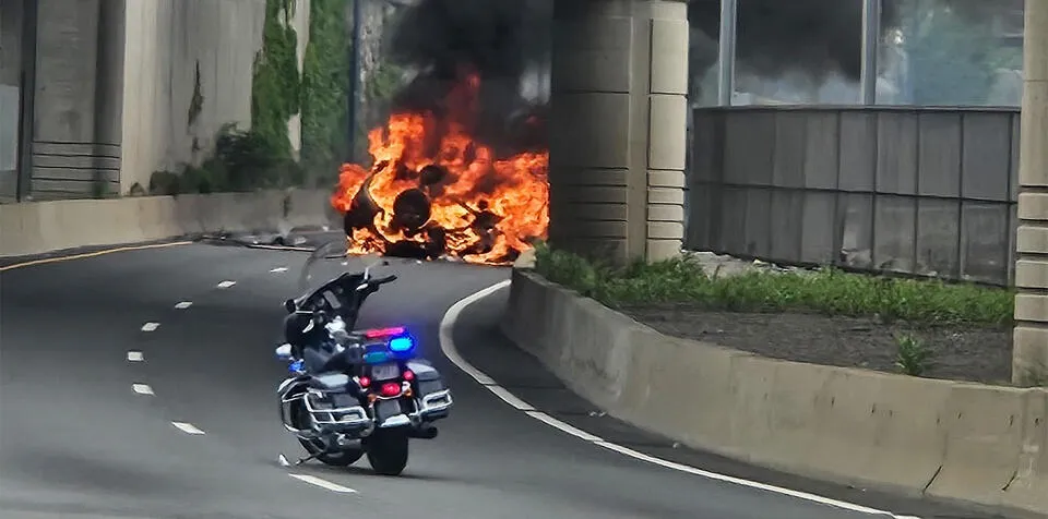 Identifican a Pedro Cortes, de 49 años, como el motociclista que murió en el choque incendiado del Cross Bronx Expressway