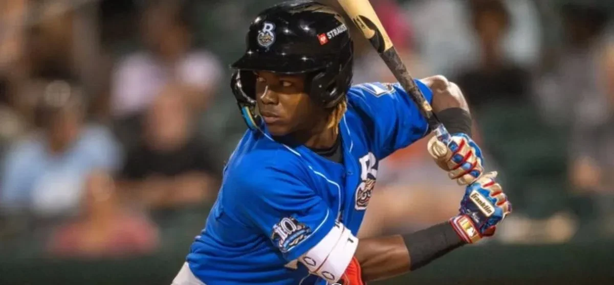 Jesús Madé debuta con jonrón en su primer turno y el Licey aplasta 12-2 al Escogido