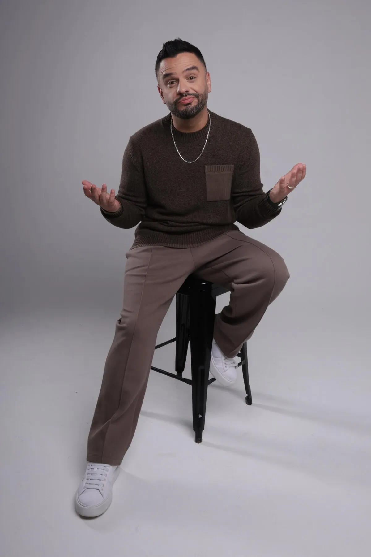 Josué Comedy regresa al Choliseo en 2027 con un show dedicado a las madres latinas