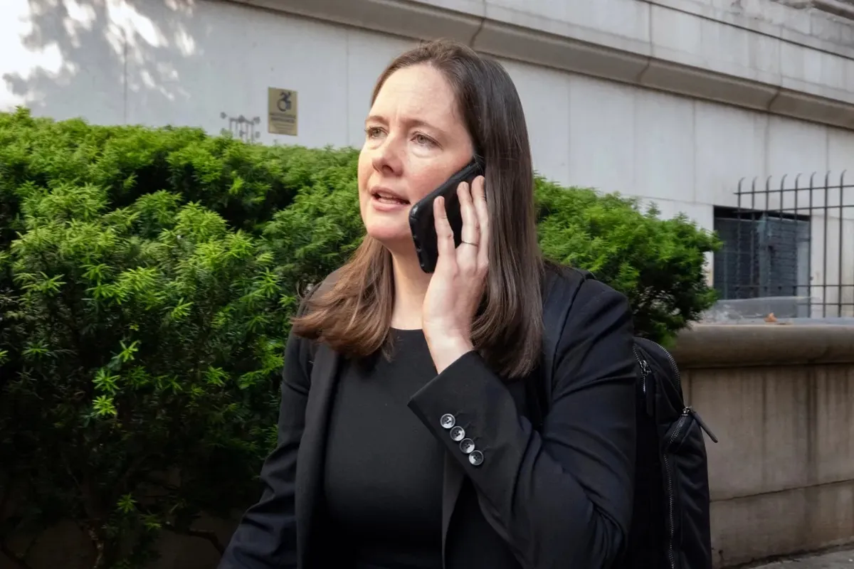 Una jueza declara ilegal el despido de la fiscal Maurene Comey por parte del gobierno de Trump