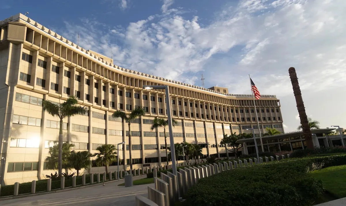 Justicia, la Policía y la Fiscalía Federal sellan un acuerdo para repartirse los casos criminales en Puerto Rico