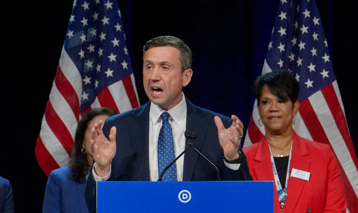 Ken Martin, presidente del DNC, sobre el status de Puerto Rico: «El Congreso no debe tomar esa decisión por adelantado»