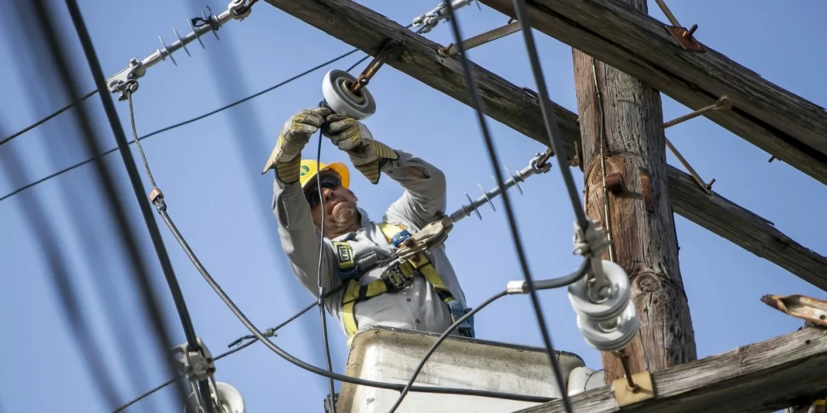 La red eléctrica tendrá trabajos de mantenimiento en varios municipios durante esta semana, anuncia LUMA