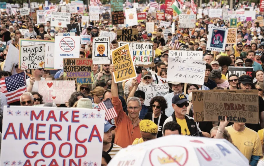 Más de 1,500 protestas “No Kings” recorren hoy todo Estados Unidos para impulsar el voto temprano