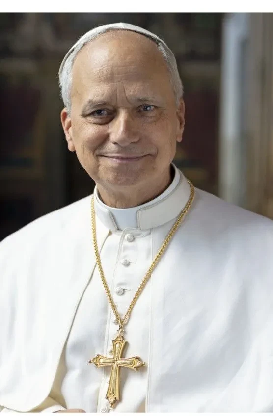 El papa León XIV evoluciona favorablemente: ya camina y retomó su dieta tras la cirugía por cáncer de pulmón