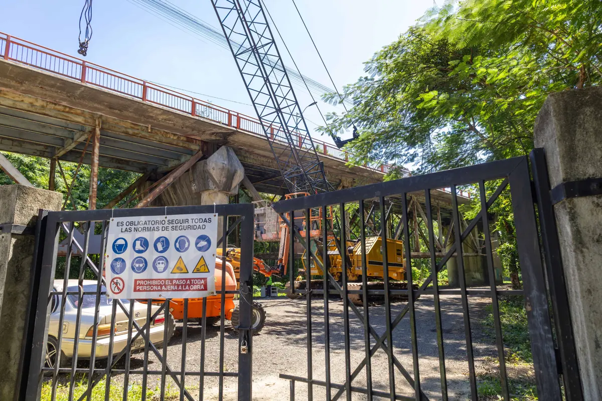 Sin vehículos pesados y con cierres nocturnos: así queda el paso por el puente de La Barquita en su segunda fase de reparación
