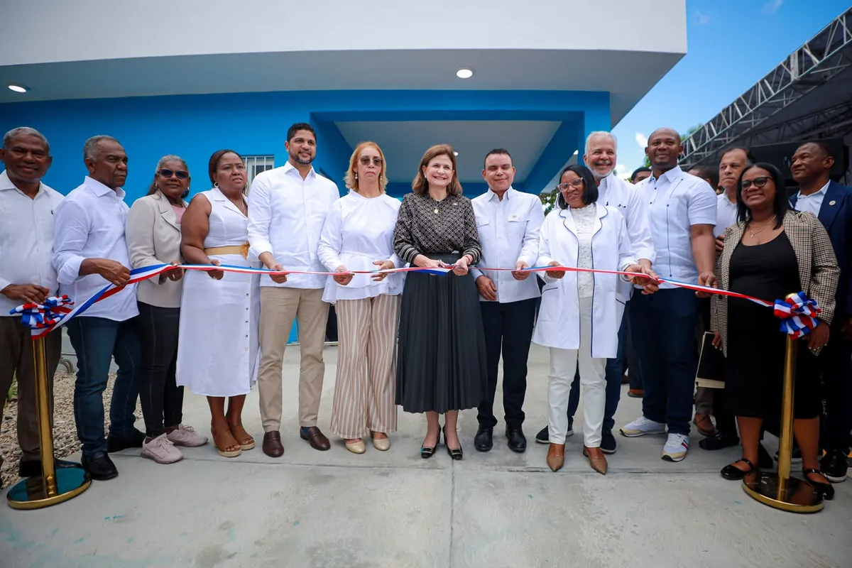 Raquel Peña entrega centro de salud en Haina e inicia ampliación hospitalaria de RD$489 millones en San Cristóbal