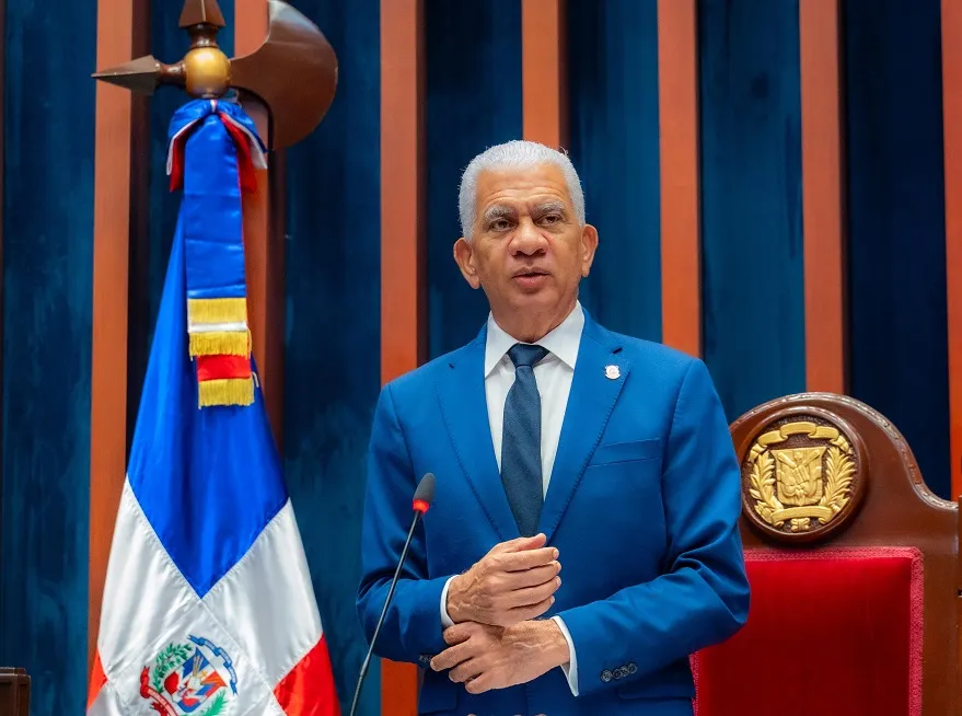 Ricardo de los Santos denuncia agresiones verbales del equipo de Collado y pide unidad en el PRM