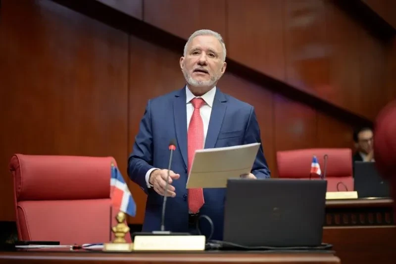 Senador Taveras propone invitar a Faride Raful y al director de la Policía al Senado por las muertes en intervenciones policiales
