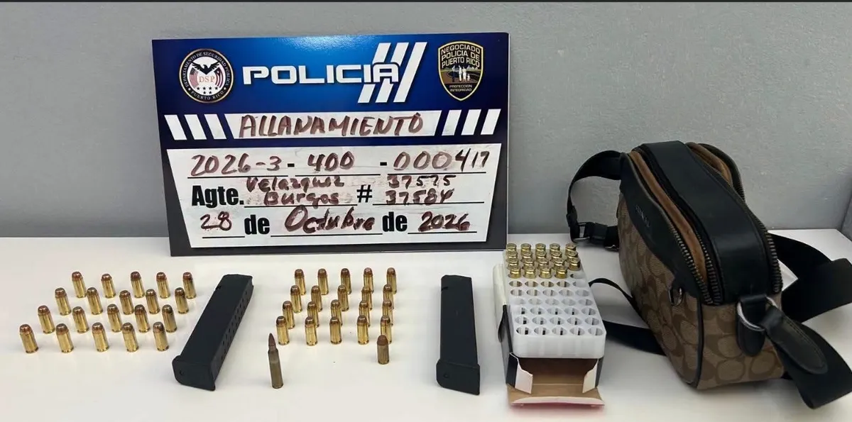 Evidencia ocupada en el allanamiento del residencial Arístides Chavier, en Ponce.